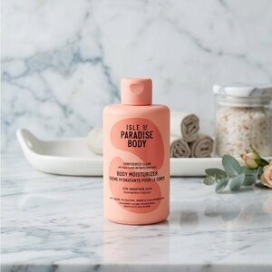 Isle of Paradise Body Moisturizer - NEW